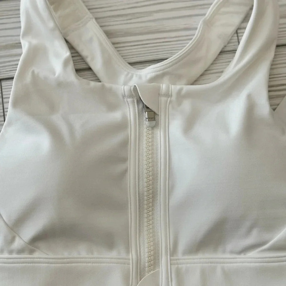 NWT | Athleta White Ultimate Zip Front Bra - Size XXS D-DD - Picture 5 of 6